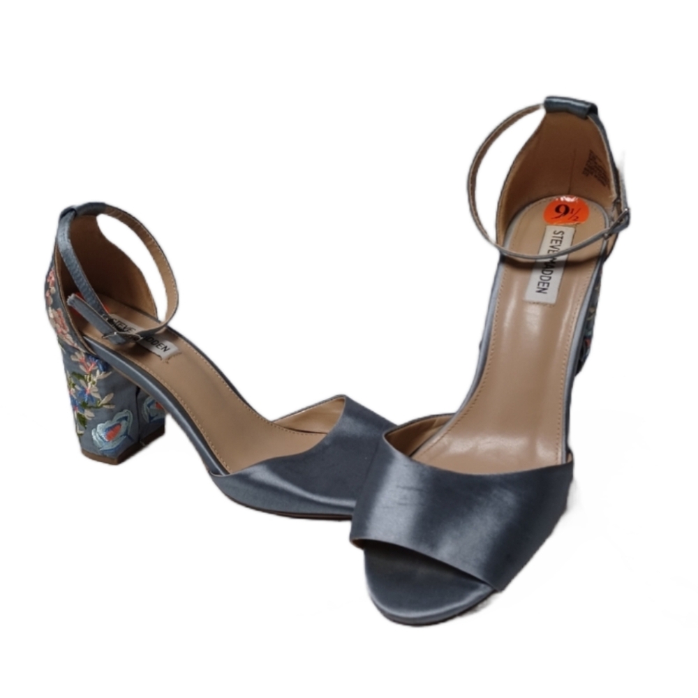 STEVE MADDEN "DELILAH" PEEP TOE HEELS SIZE 9.5M